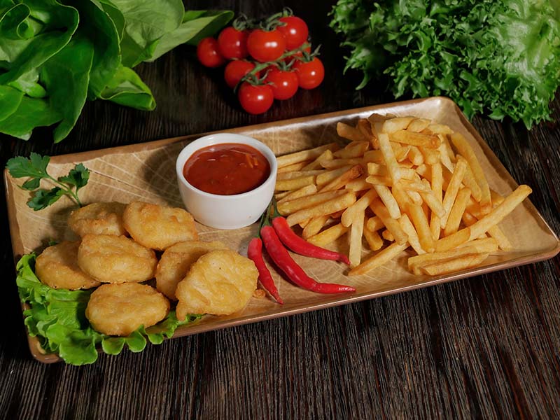 Нагеттцы с картофелем фри